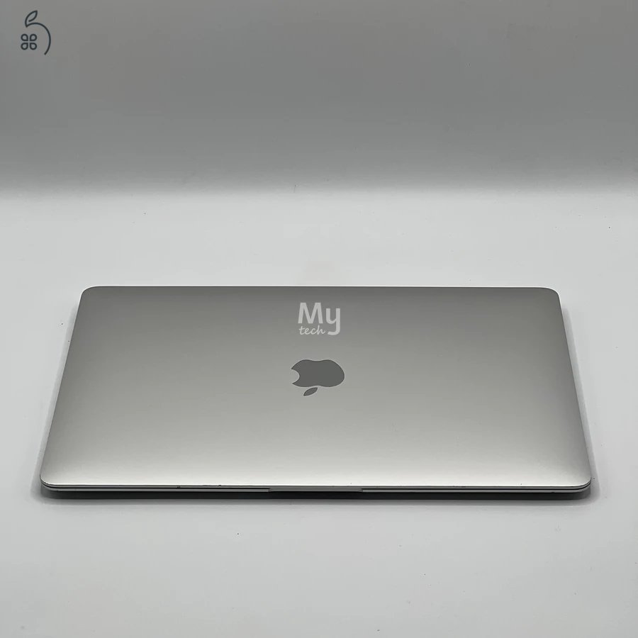 MacBook Air 13″ 2020, M1 8 Cores, 16 GB RAM, 7 core GPU, 256 GB SSD 27% Áfás (0230AB-3644) 