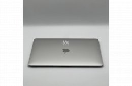 MacBook Air 13″ 2020, M1 8 Cores, 16 GB RAM, 7 core GPU, 256 GB SSD 27% Áfás (0230AB-3644) 