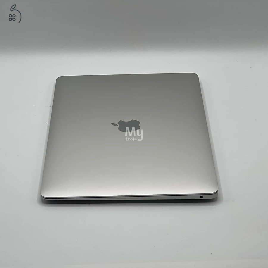 MacBook Air 13″ 2020, M1 8 Cores, 16 GB RAM, 7 core GPU, 256 GB SSD 27% Áfás (0230AB-3644) 