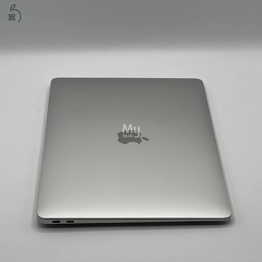 MacBook Air 13″ 2020, M1 8 Cores, 16 GB RAM, 7 core GPU, 256 GB SSD 27% Áfás (0230AB-3644) 