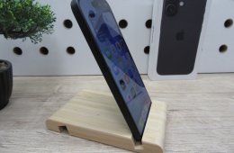 Apple iPhone 16 – Black – 128 GB – Használt, karcmentes – 100% akku / 80 ciklus – Garancia 2026. 09. 09-ig