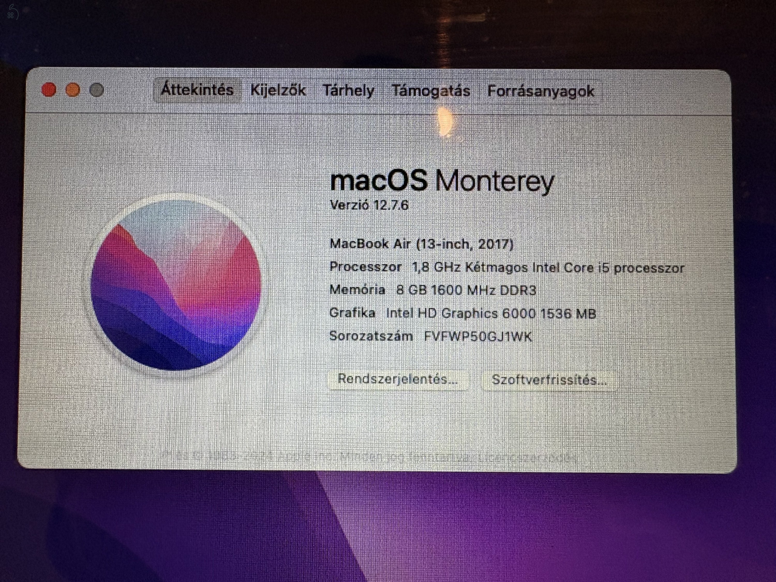 Eladó egy koros, de gyönyörű állapotó MacBook Air