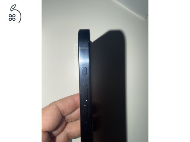 iPhone 15 Pro 128 GB, kék titán színben