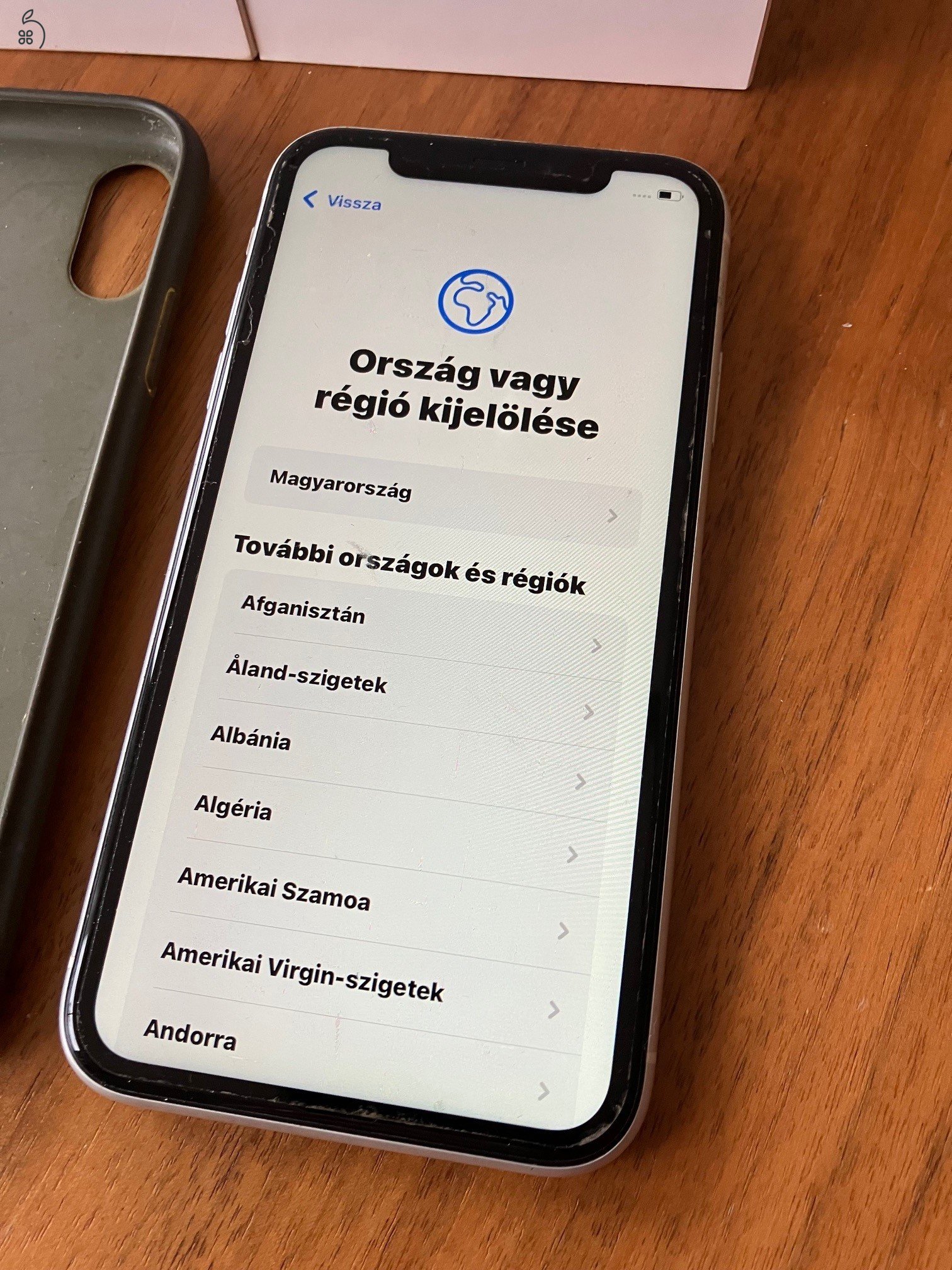 újszerű, kártyafüggetlen Apple iPhone XR 64 GB ( fehér ) eladó 