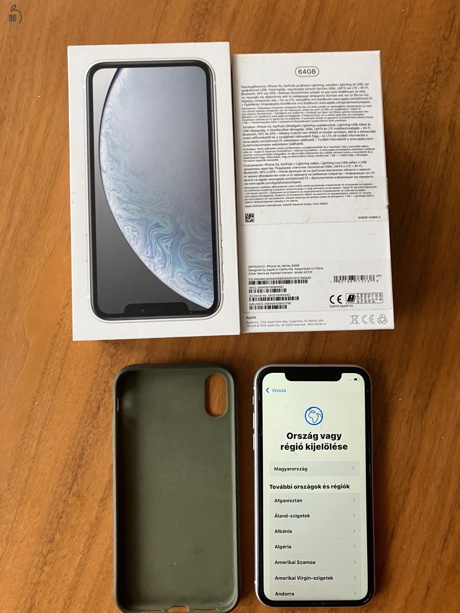 újszerű, kártyafüggetlen Apple iPhone XR 64 GB ( fehér ) eladó 