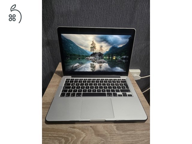 MacBook Pro 13 Retina A1502 early 2015 - kiváló állapotban, gyári töltő, doboz