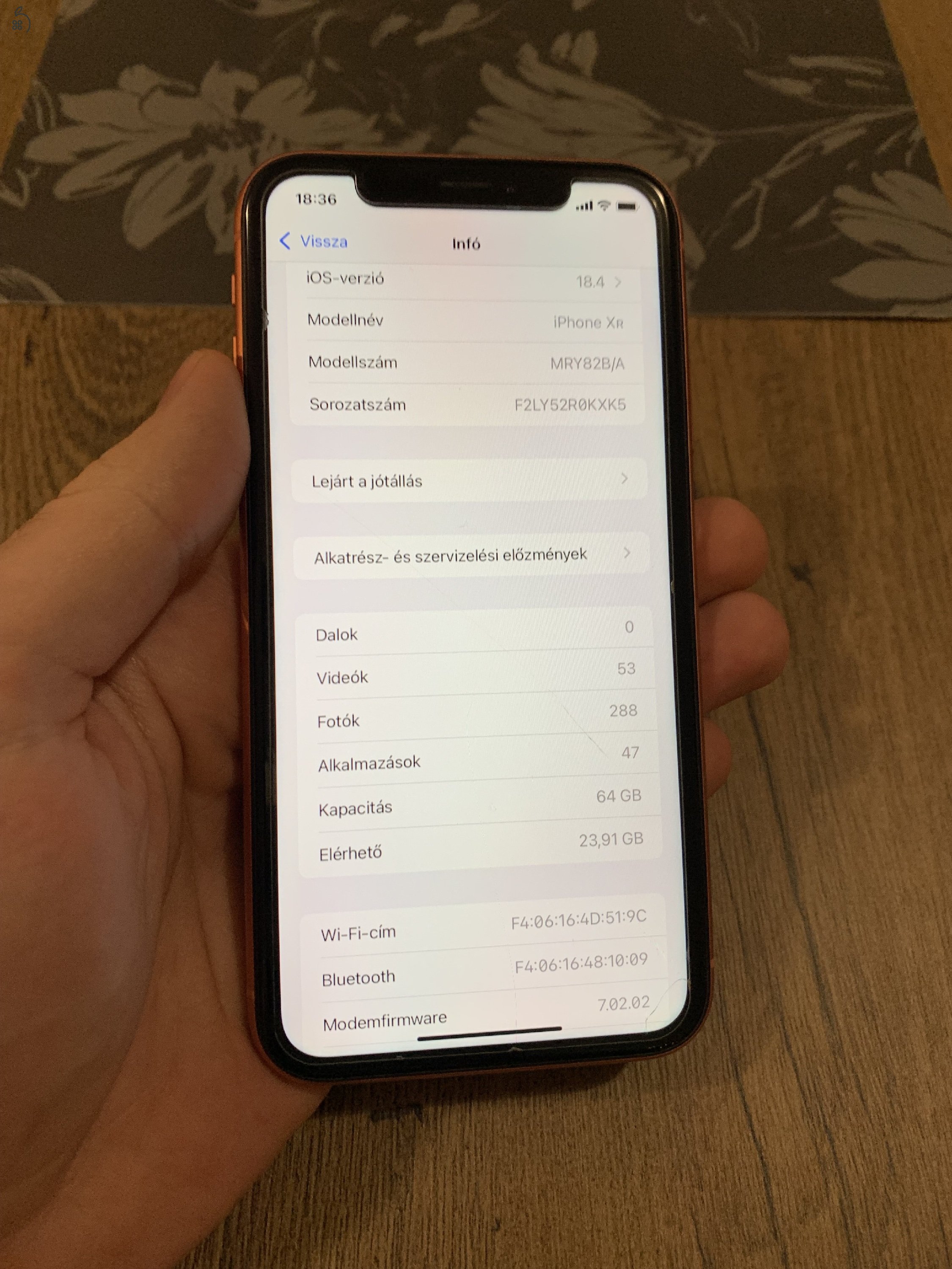iPhone XR 64GB 100% akksi Független