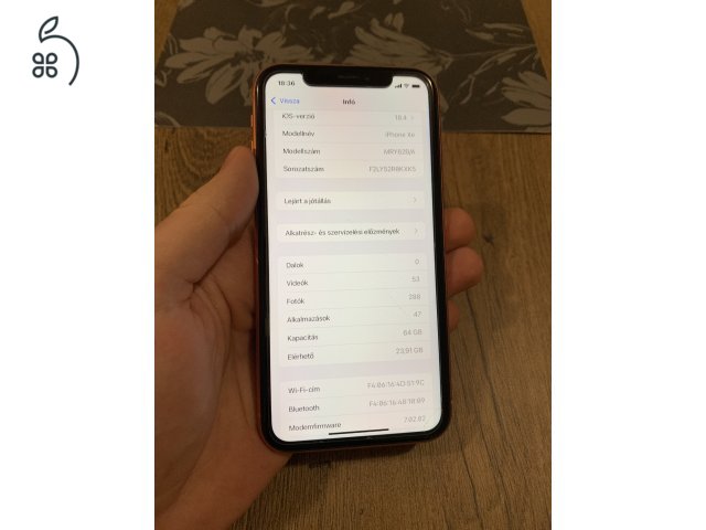 iPhone XR 64GB 100% akksi Független
