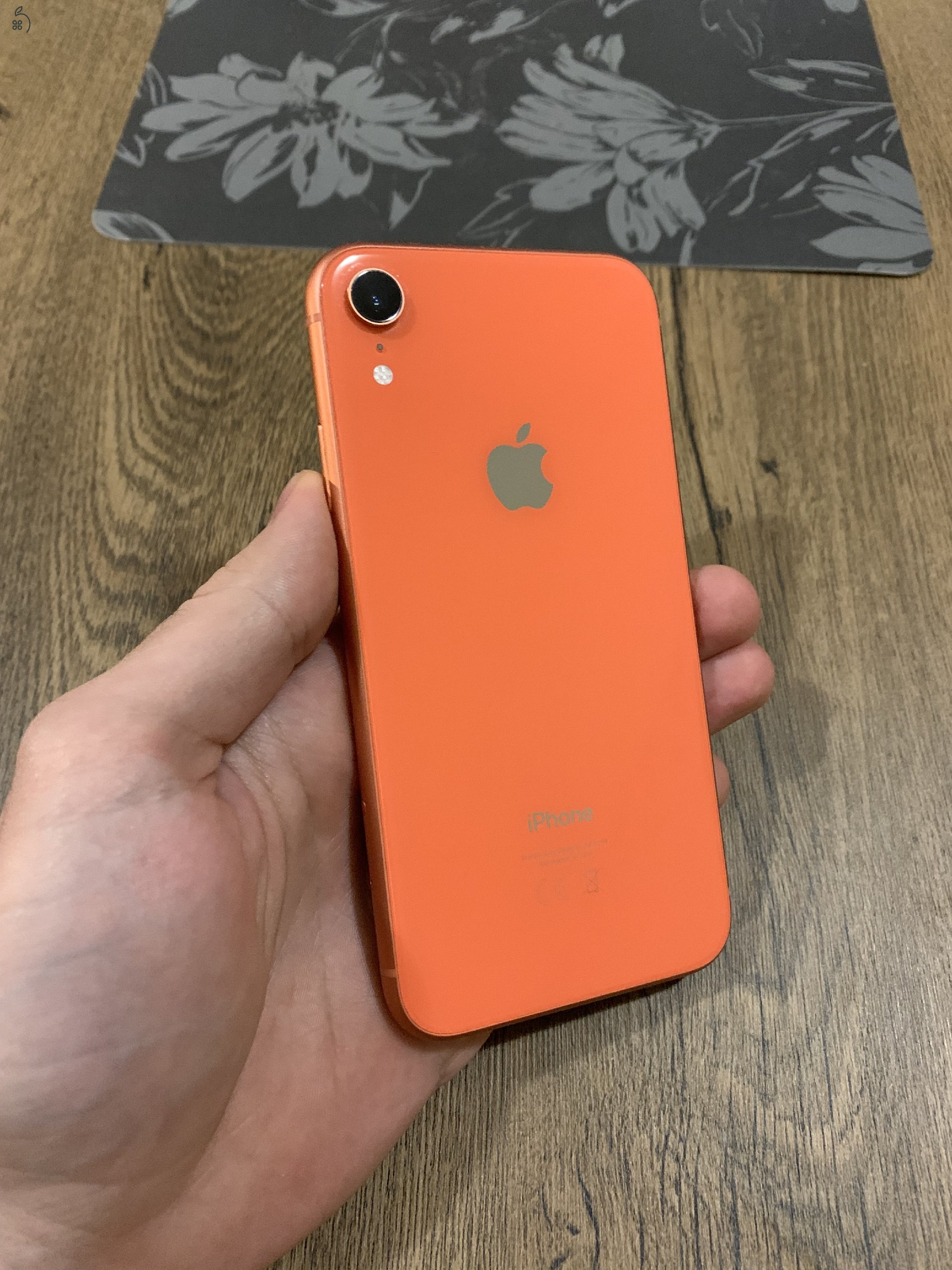 iPhone XR 64GB 100% akksi Független