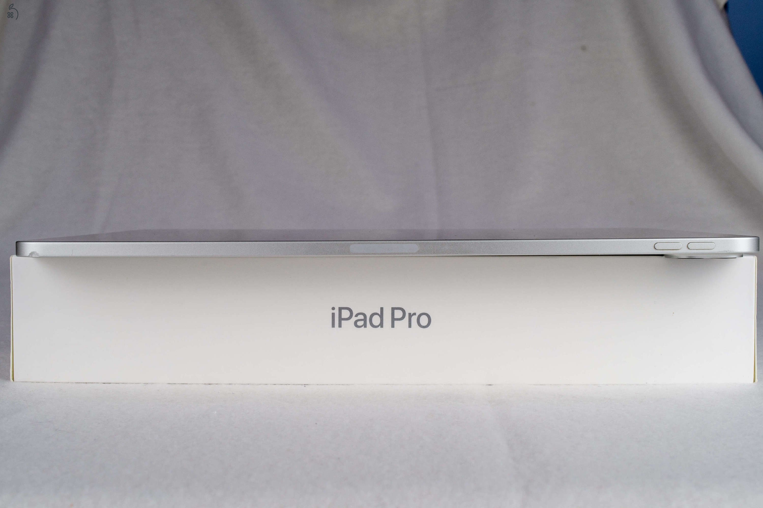 Apple iPad Pro 12.9 4. gen 256GB Wi-Fi + Apple Pencil 2 + tok + töltő – dobozos, szép állapot