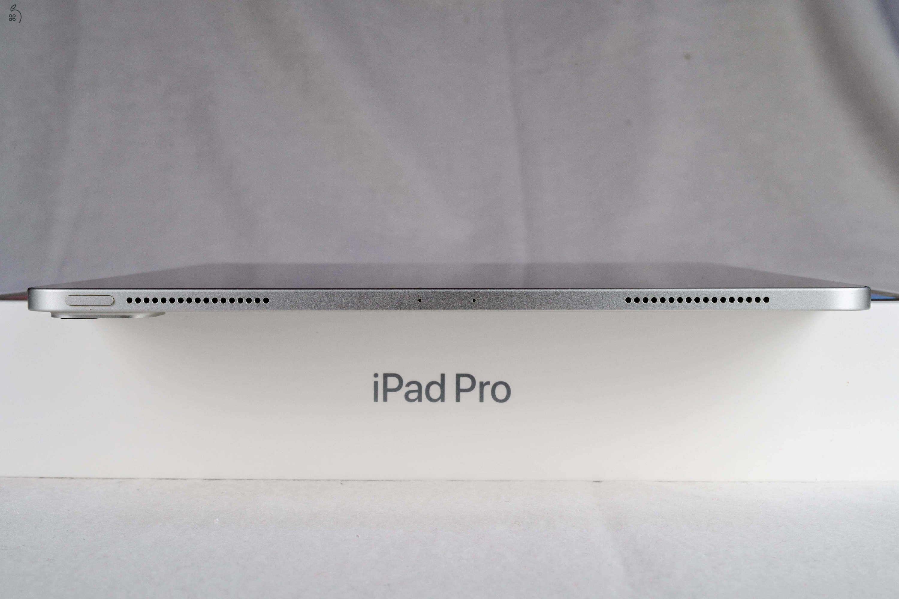 Apple iPad Pro 12.9 4. gen 256GB Wi-Fi + Apple Pencil 2 + tok + töltő – dobozos, szép állapot