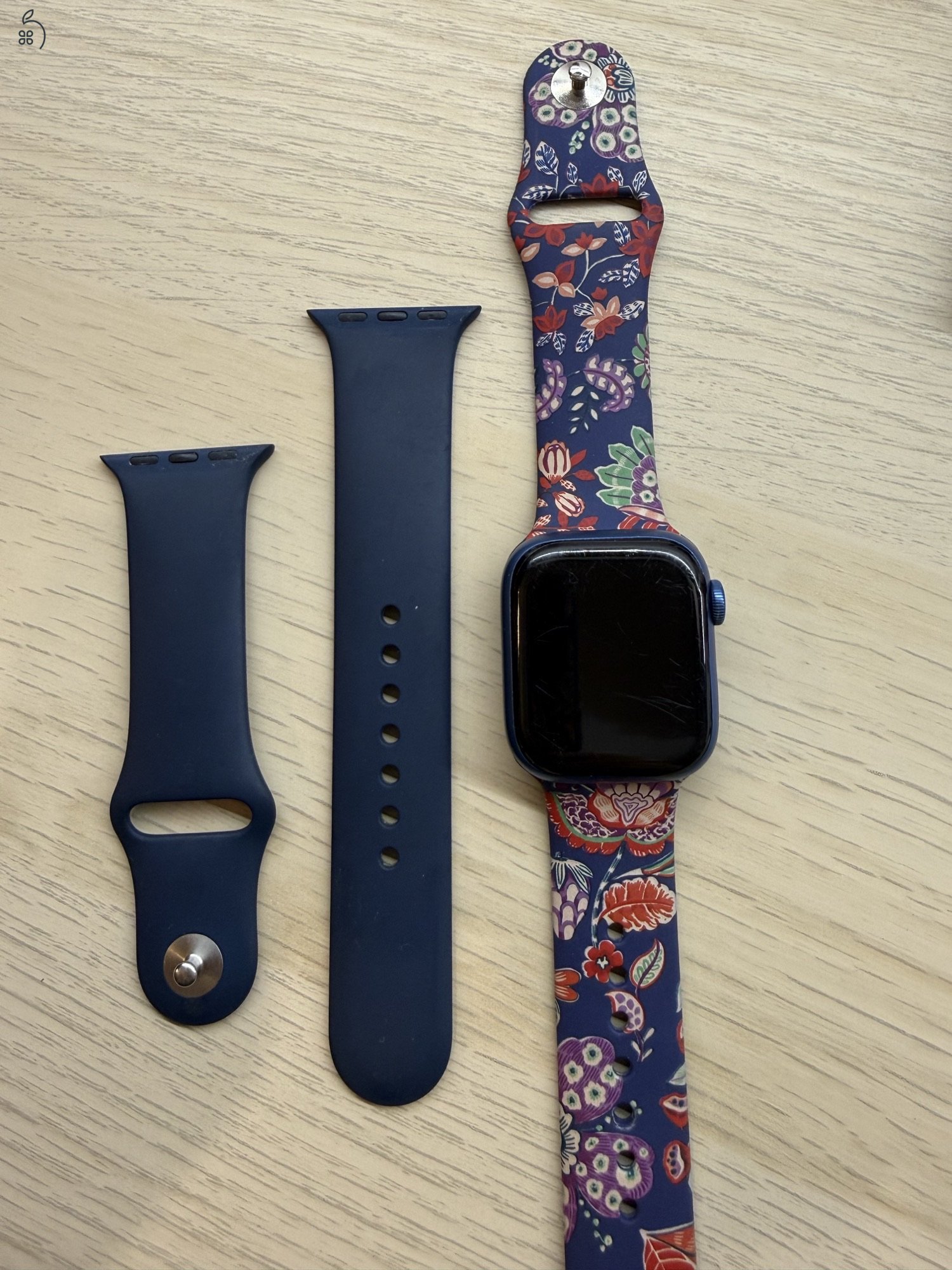 Apple Watch S7 GPS megkímélt állapotban