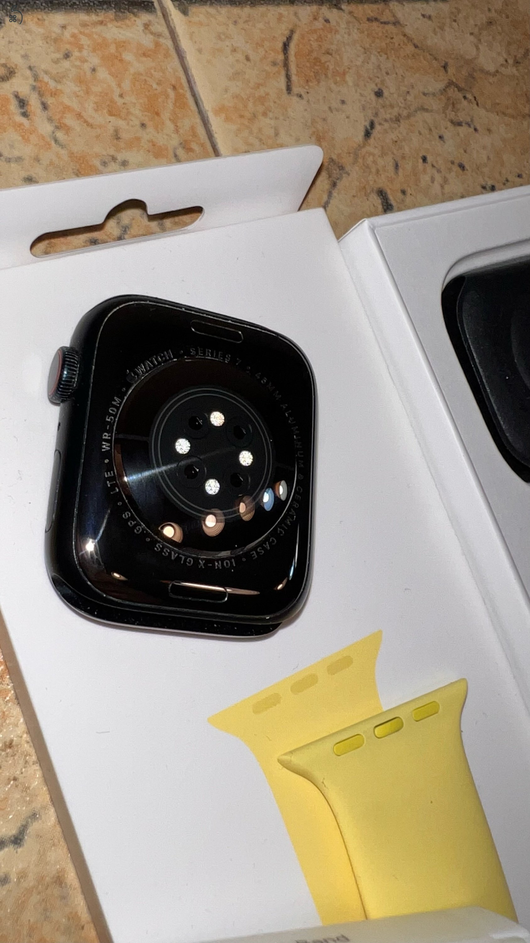 Apple Watch Series 7 Aluminum 45 mm (fekete) GPS+Cellular