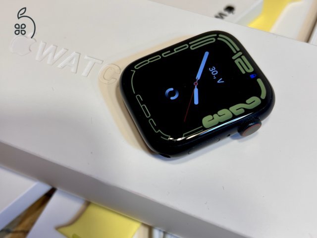 Apple Watch Series 7 Aluminum 45 mm (fekete) GPS+Cellular
