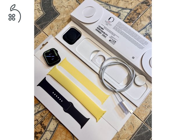 Apple Watch Series 7 Aluminum 45 mm (fekete) GPS+Cellular