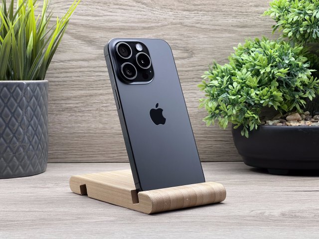 Hibátlan iPhone 15 Pro Black Titanium 256GB 2 ÉV Garanciával Számlával 90% Akku