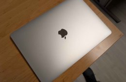 MacBook Air 13