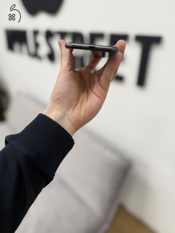 Apple iPhone 8 64GB Fekete Használt Kártyafüggetlen