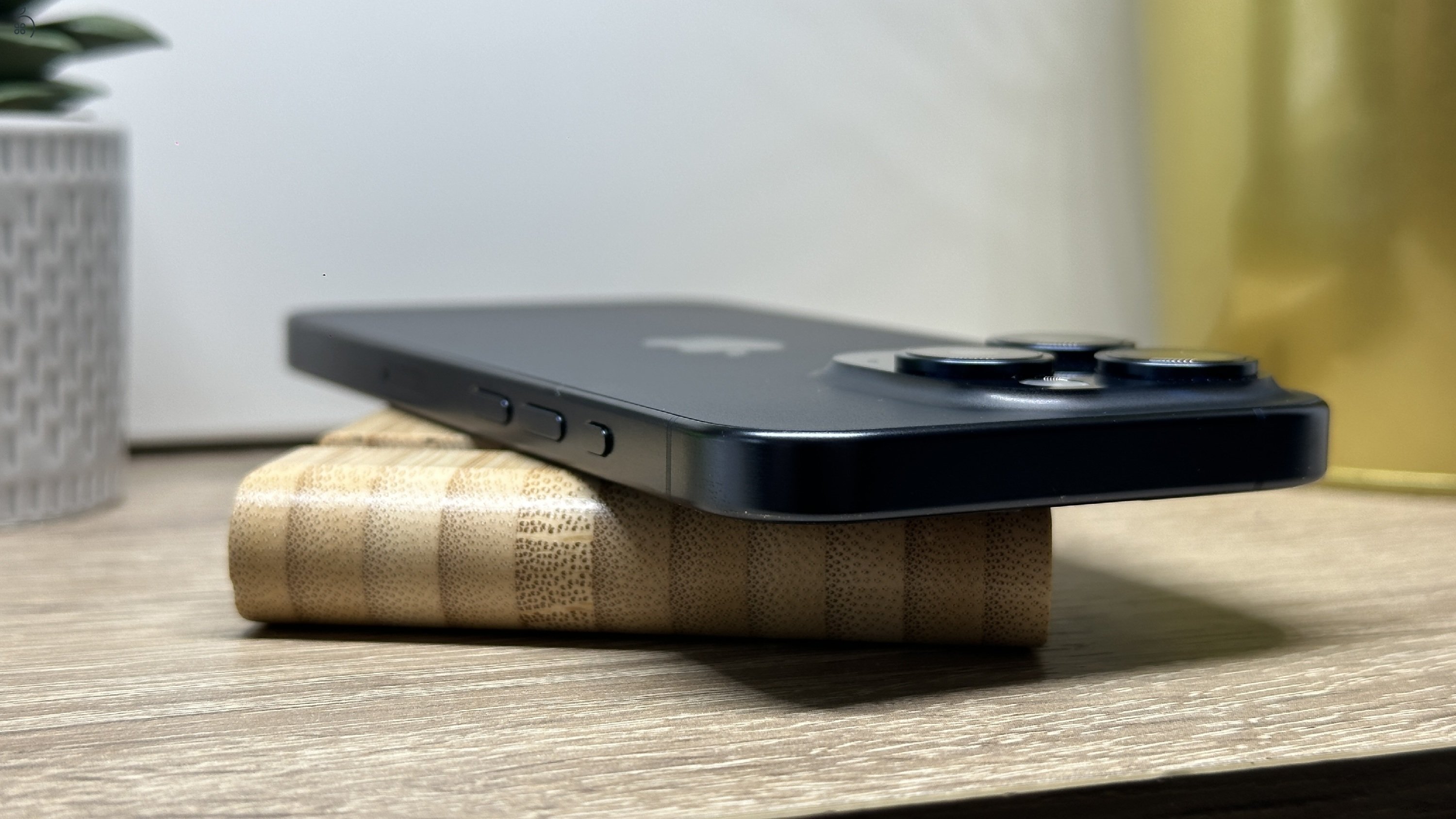  iPhone 15 Pro 256GB Kék, Független - 1 ÉV Garancia, Számla 