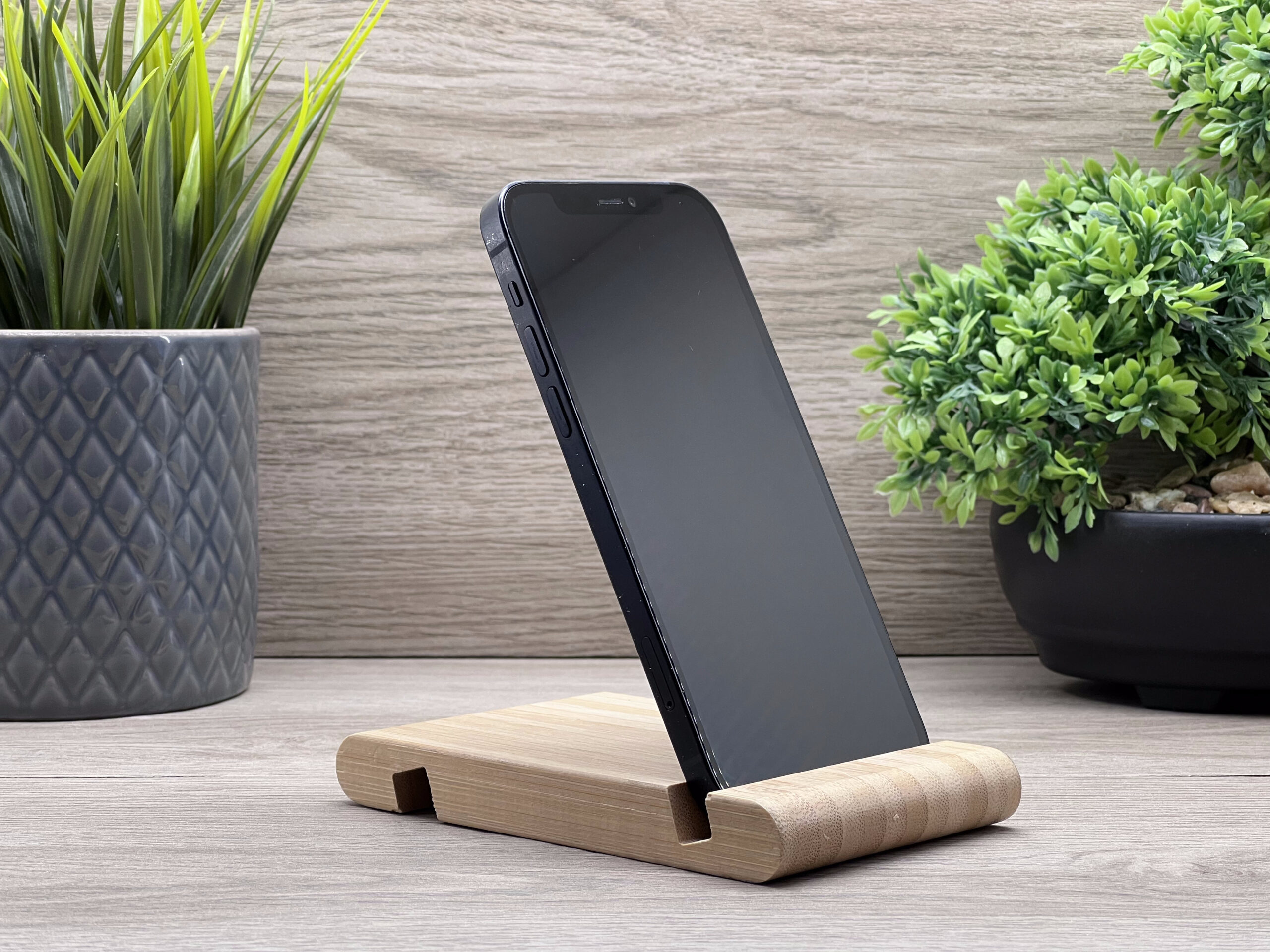 iPhone 12 Black 128GB 2 ÉV Garanciával Számlával 93% Akku