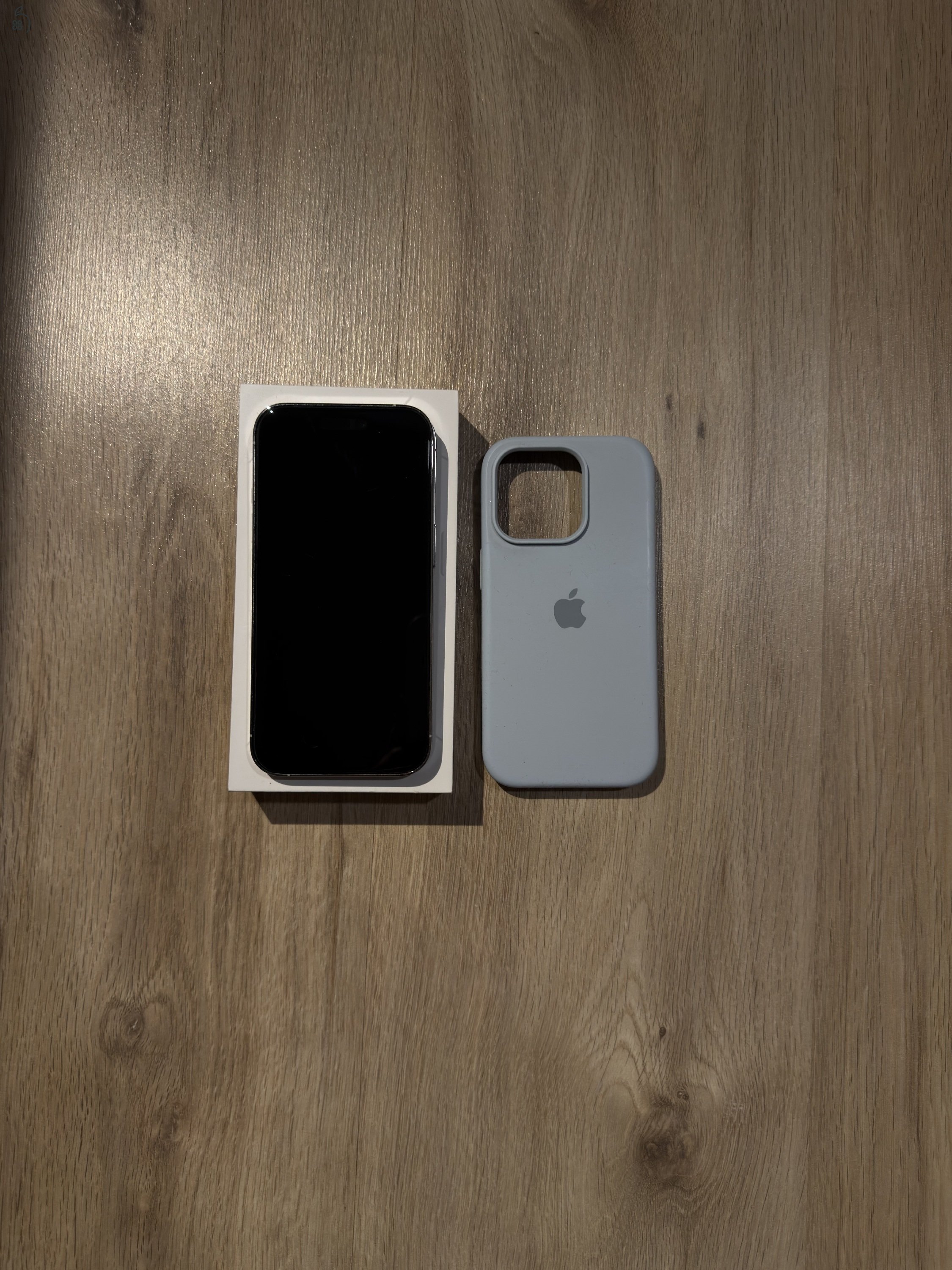 Eladó Apple iPhone 14 Pro (128 GB, ezüst), kártyafüggetlen telefon – újszerű állapot