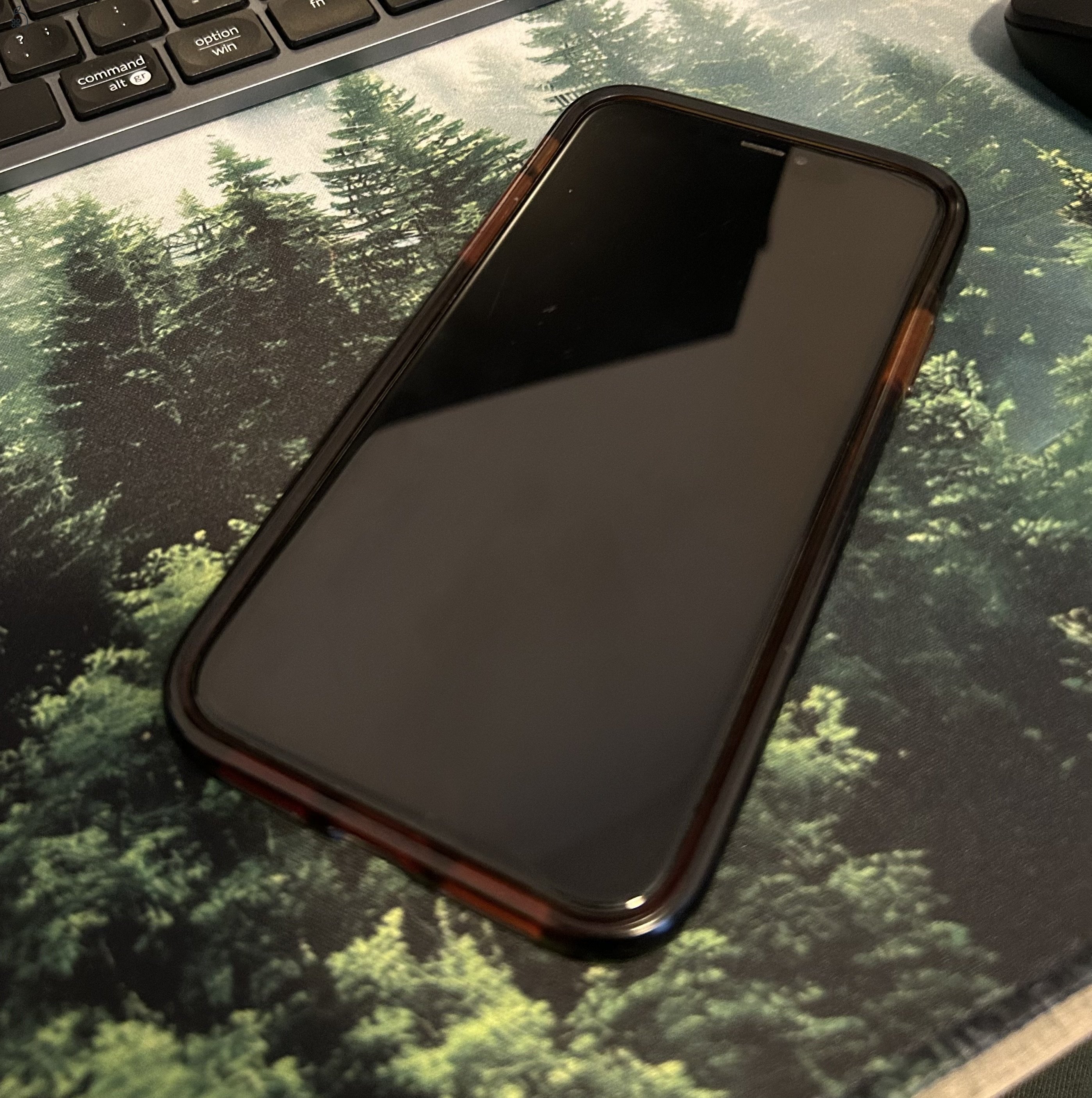 Iphone XR 128 GB + casetify tok