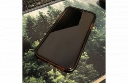 Iphone XR 128 GB + casetify tok