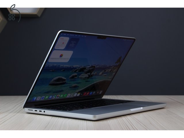 Újszerű ÁFÁS MacBook Pro 14