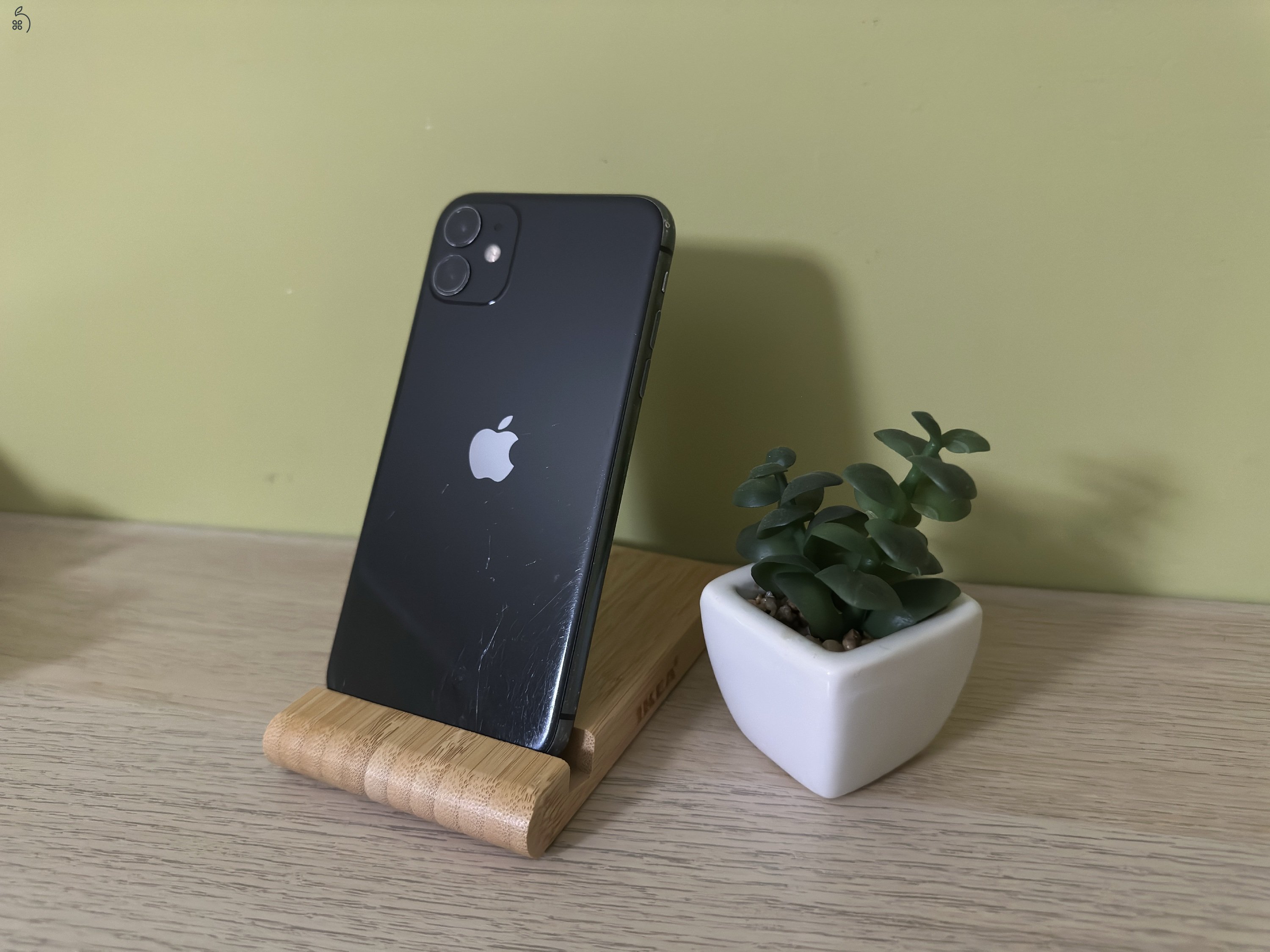 Eladó iPhone 11 – 64 GB | Független | 100% Akkumulátor