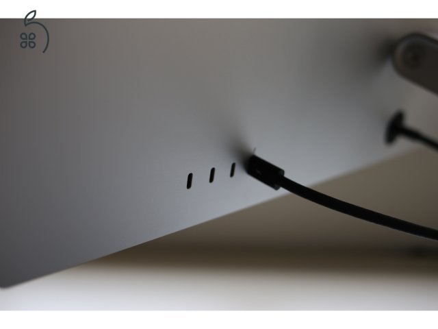 Eladó Apple Studio Display 27