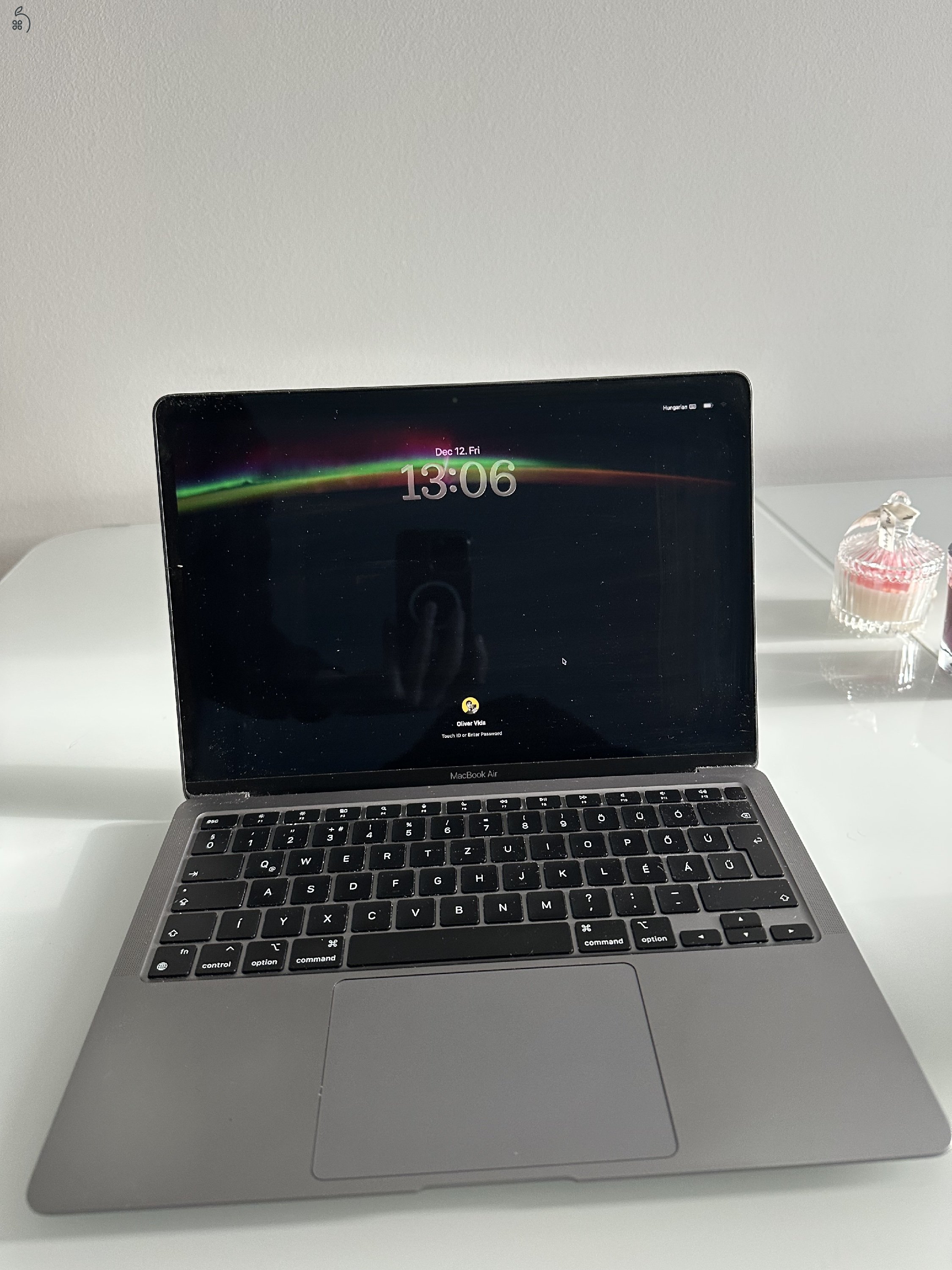 Apple MacBook Air 2020 – M1 chip | Megkímélt állapot | 83% akkukapacitás