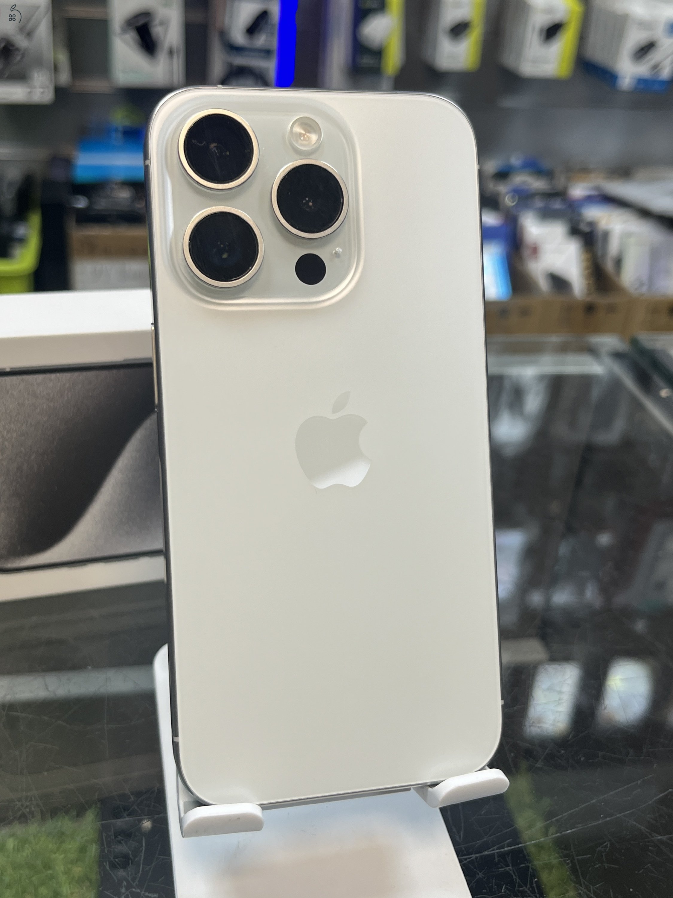 IPHONE 15 PRO 128GB NAGYON SZÉP ÁLLAPOT, GARANCIÁVAL, ÜZLETBŐL, BESZÁMITÁS