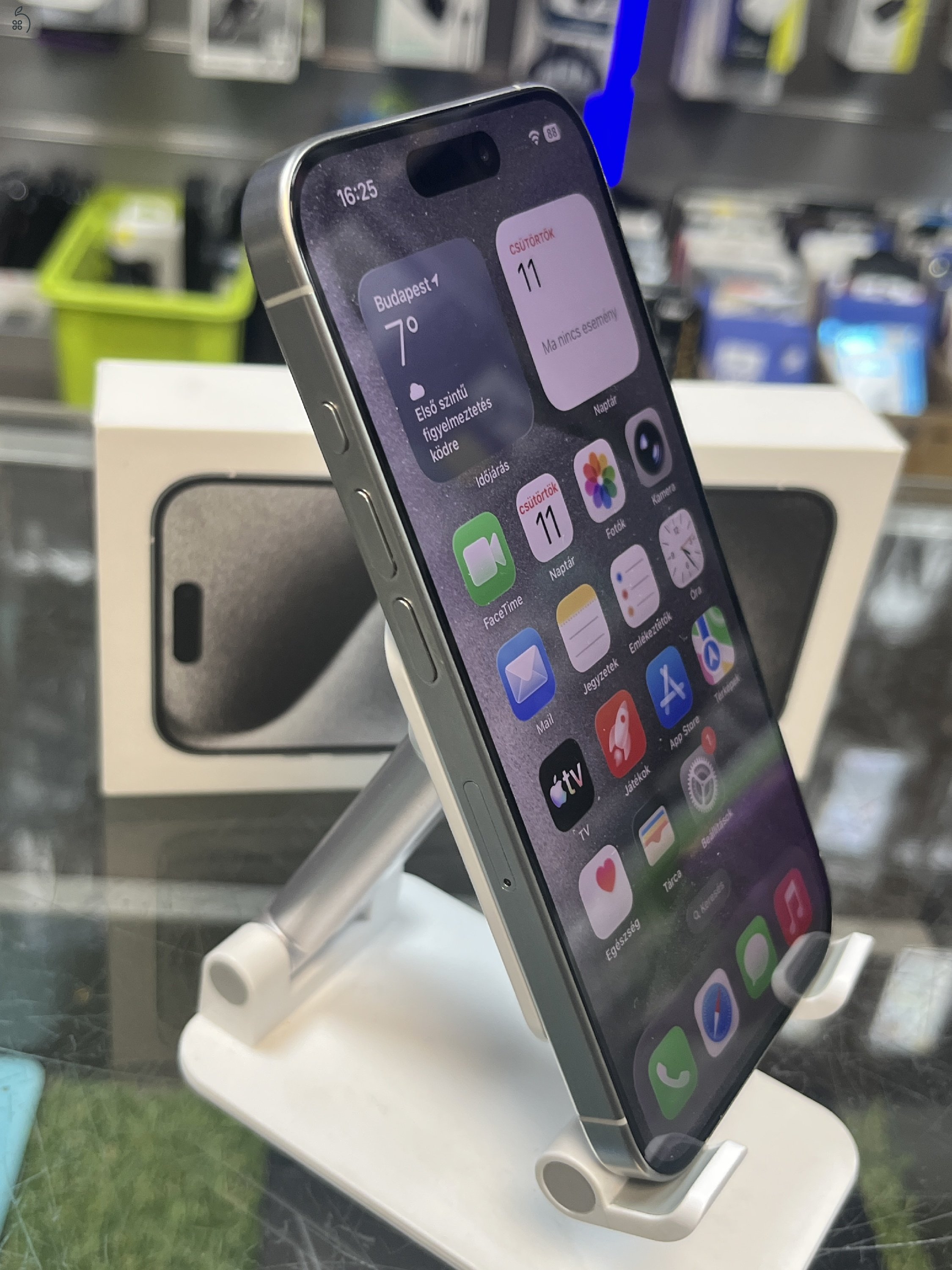 IPHONE 15 PRO 128GB NAGYON SZÉP ÁLLAPOT, GARANCIÁVAL, ÜZLETBŐL, BESZÁMITÁS