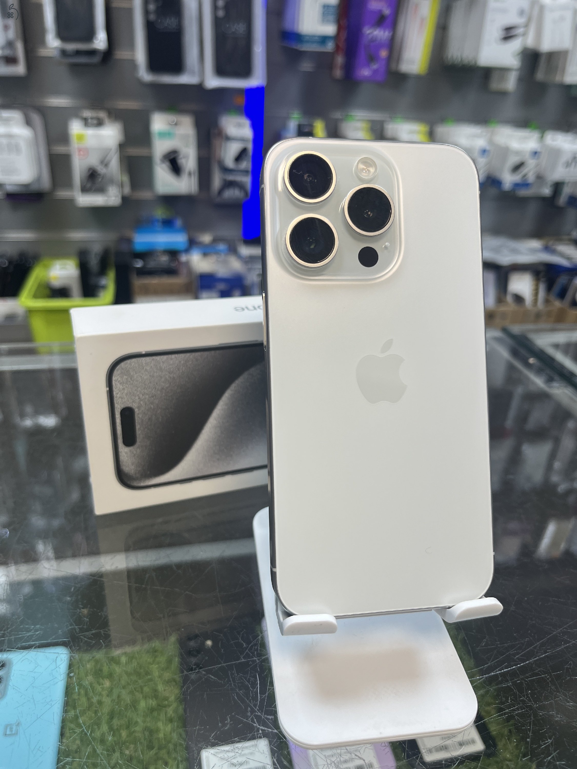 IPHONE 15 PRO 128GB NAGYON SZÉP ÁLLAPOT, GARANCIÁVAL, ÜZLETBŐL, BESZÁMITÁS