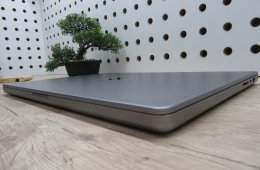 Apple MacBook Pro 16” (2021, M1 Max) – Liquid Retina XDR + ProMotion 120 Hz, akár 21 óra – 64 GB RAM – 1 TB SSD – Használt, szép állapot – 252 ciklus / 91% akku – 3 hónap garancia