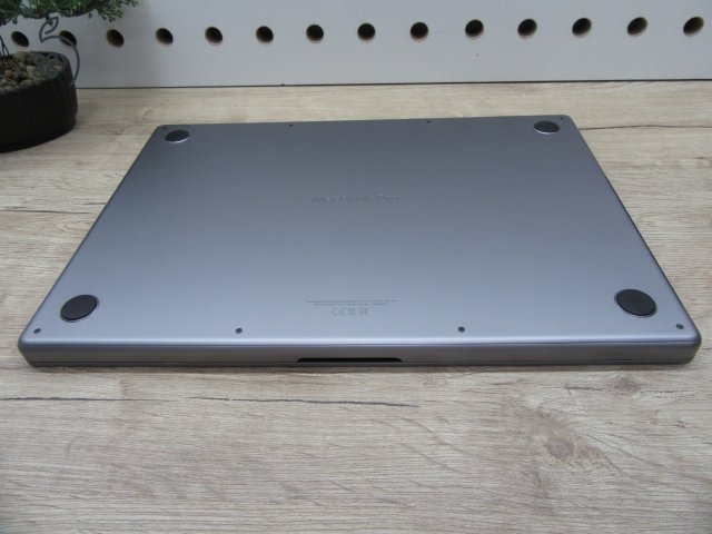 Apple MacBook Pro 16” (2021, M1 Pro) – Liquid Retina XDR + ProMotion 120 Hz, akár 21 óra – 32 GB RAM – 512 GB SSD – Használt, karcmentes – 353 ciklus / 86% akku – 3 hónap garancia