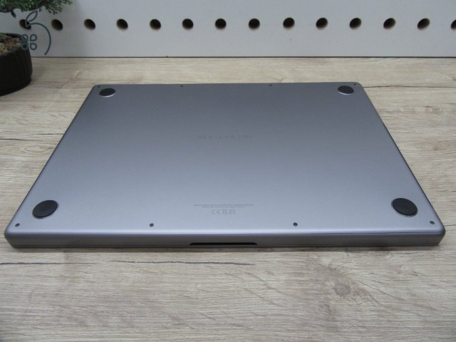 pple MacBook Pro 16” (2023, M2 Pro) – Liquid Retina XDR + ProMotion 120 Hz, 32 GB, villámgyors – Használt, karcmentes – 3 hónap garancia - 73 töltési ciklus