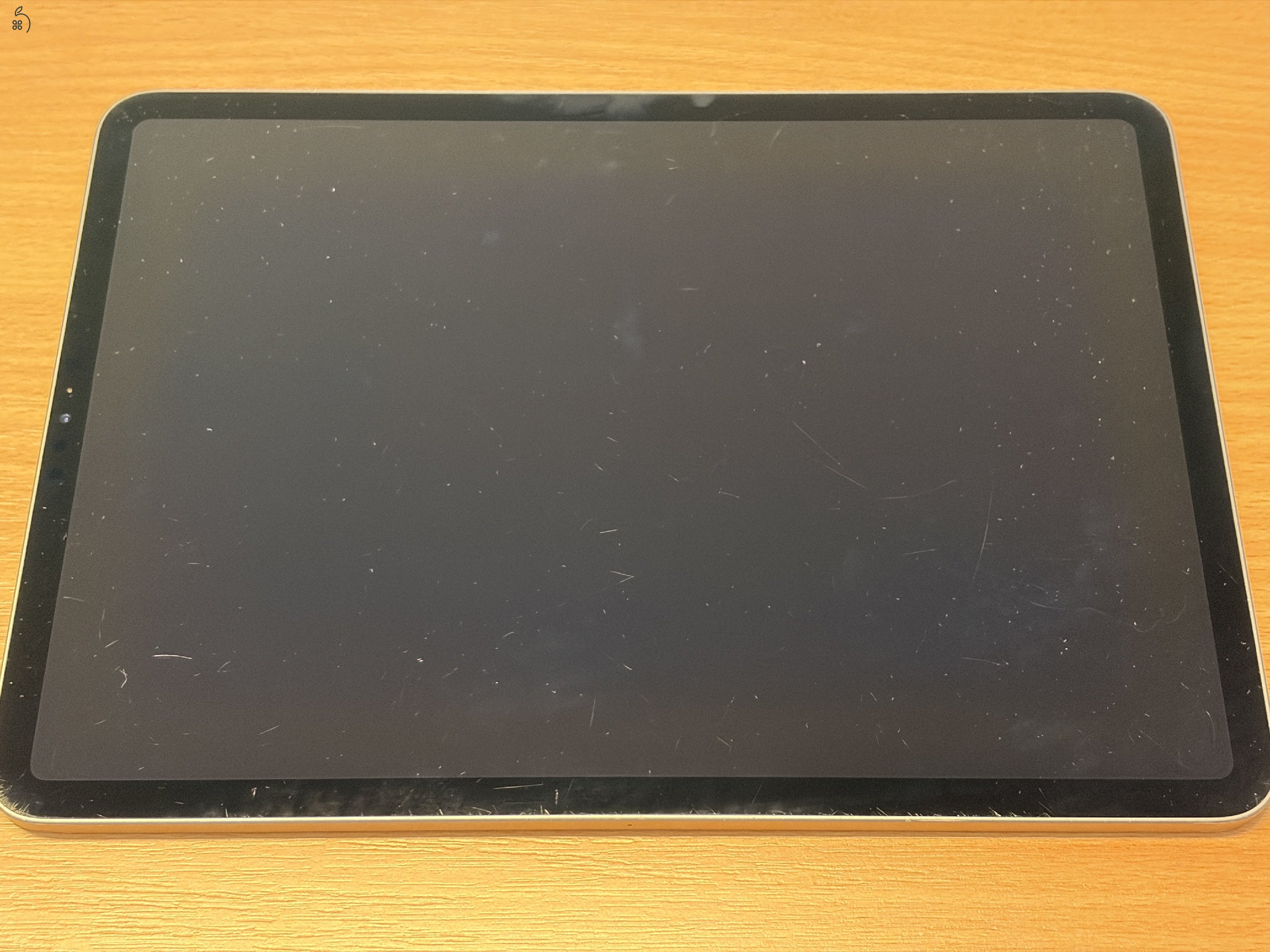 iPad Pro 11-inch WI-FI 64 GB Magic Kexboard-al eladó