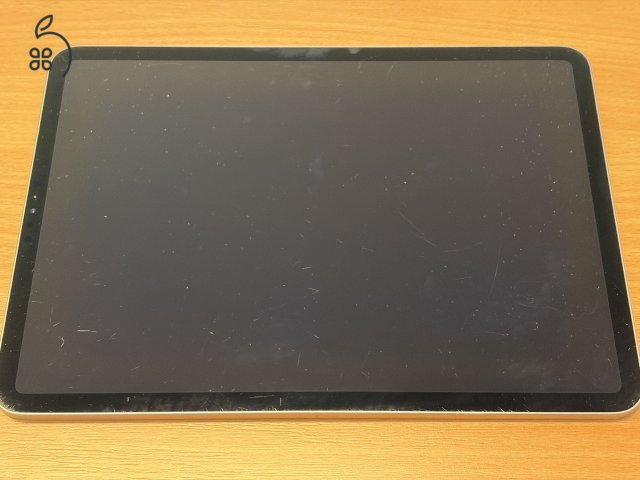 iPad Pro 11-inch WI-FI 64 GB Magic Kexboard-al eladó