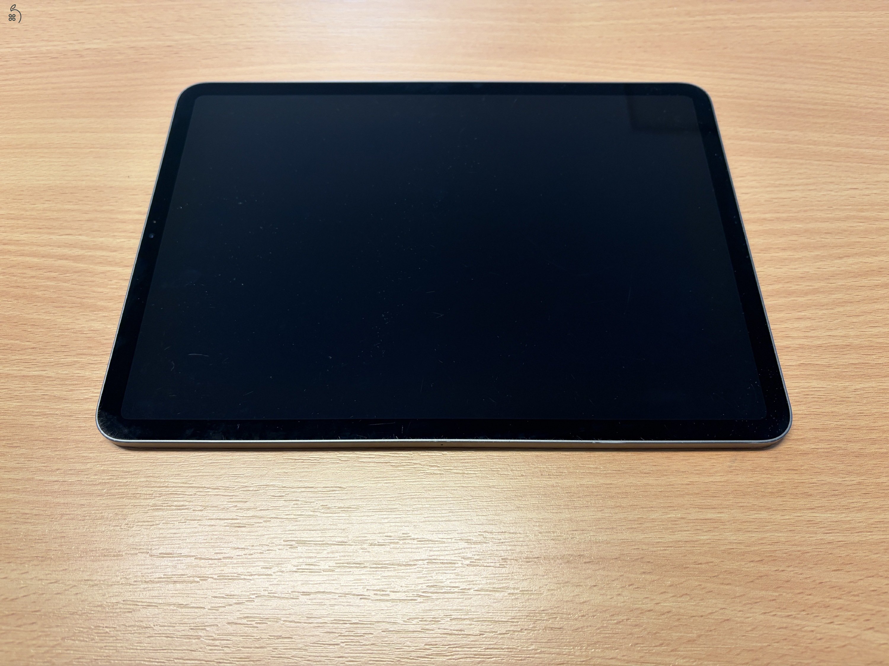 iPad Pro 11-inch WI-FI 64 GB Magic Kexboard-al eladó