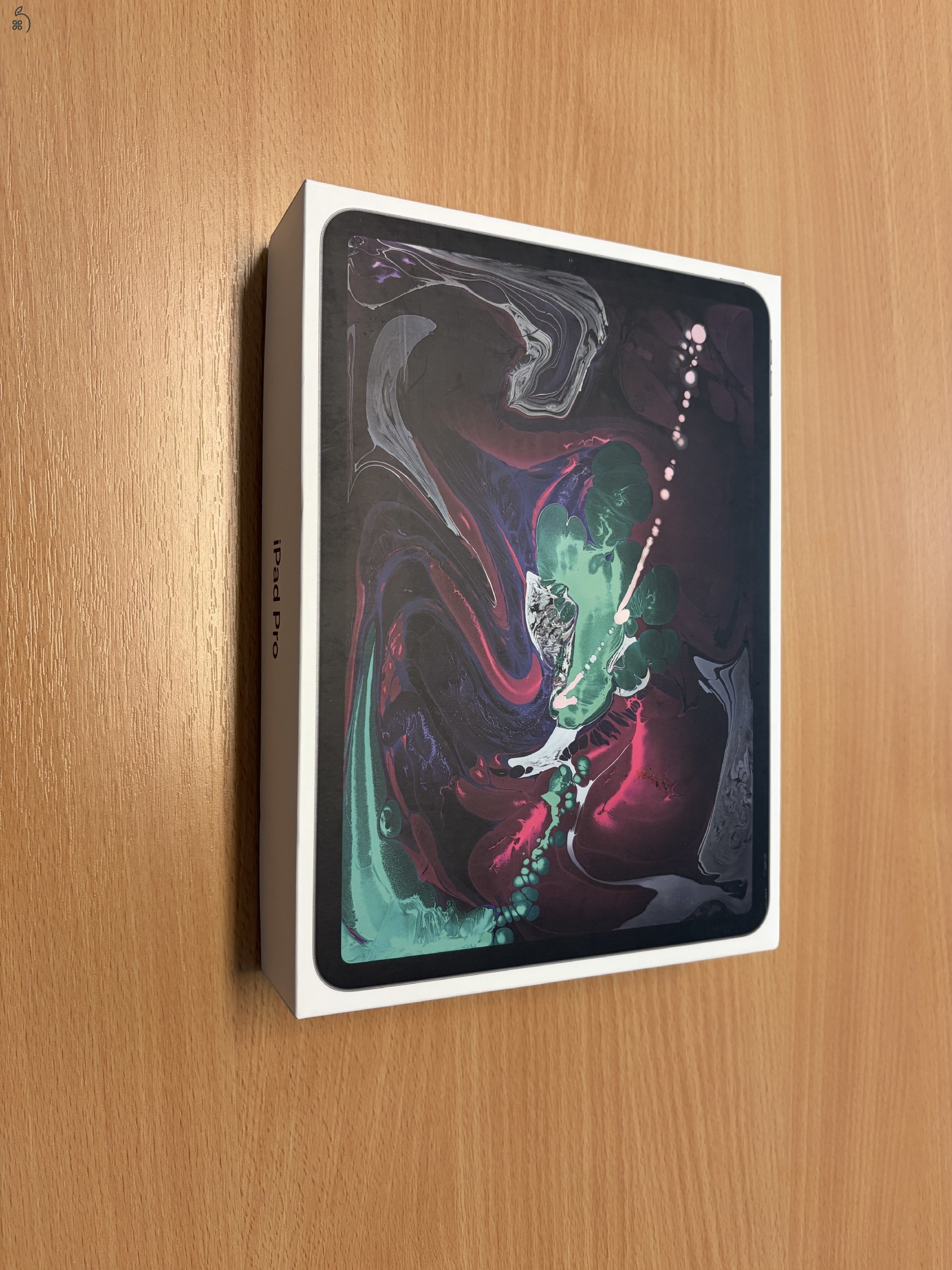 iPad Pro 11-inch WI-FI 64 GB Magic Kexboard-al eladó