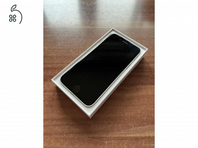 iPhone SE 3. generációs (csillagfény)