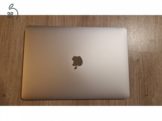 Hibátlan állapotú Macbook Air M1 eredeti dobozban - 256GB SSD 8GB RAM