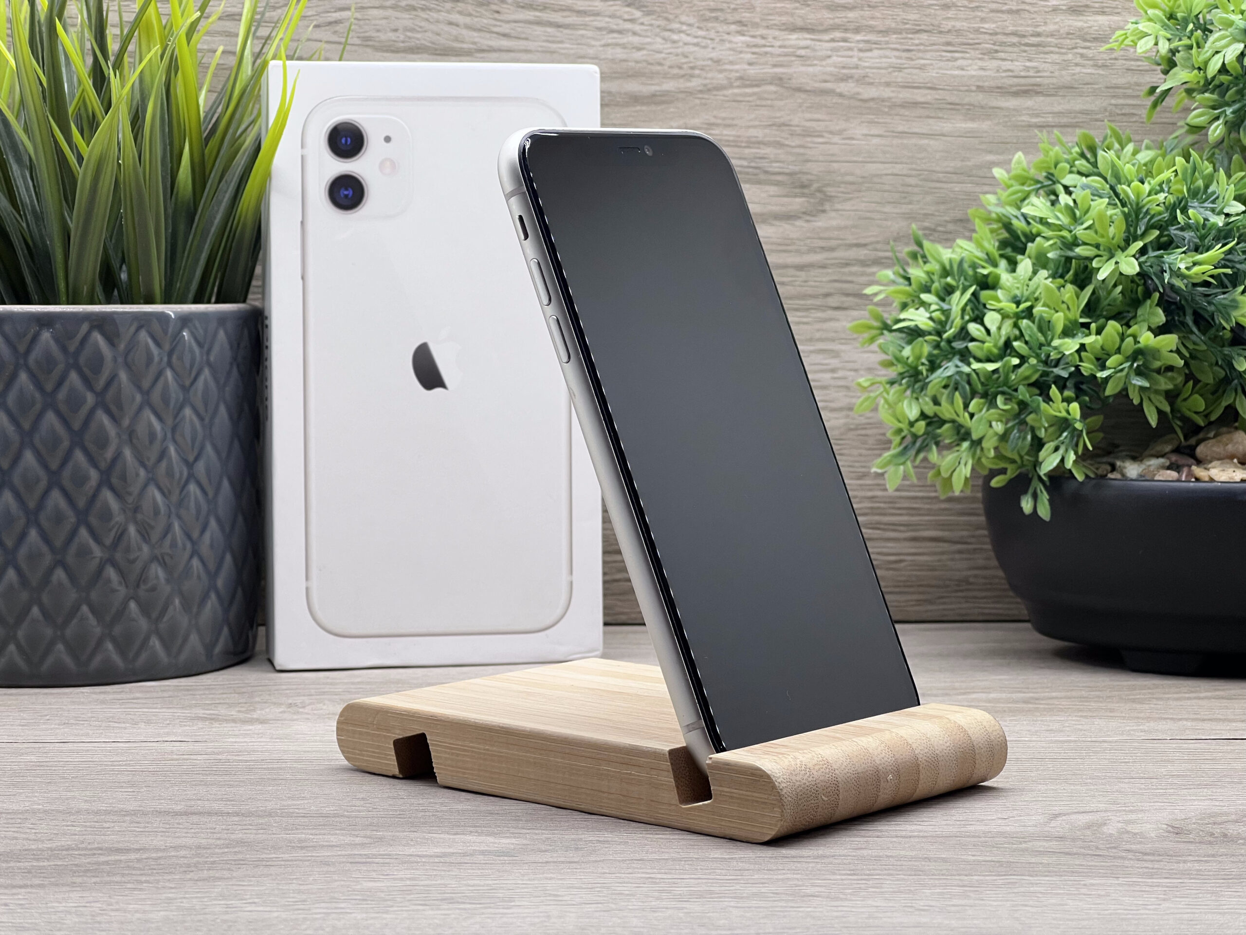 iPhone 11 White 64GB 2 ÉV Garanciával Számlával 100% Akku