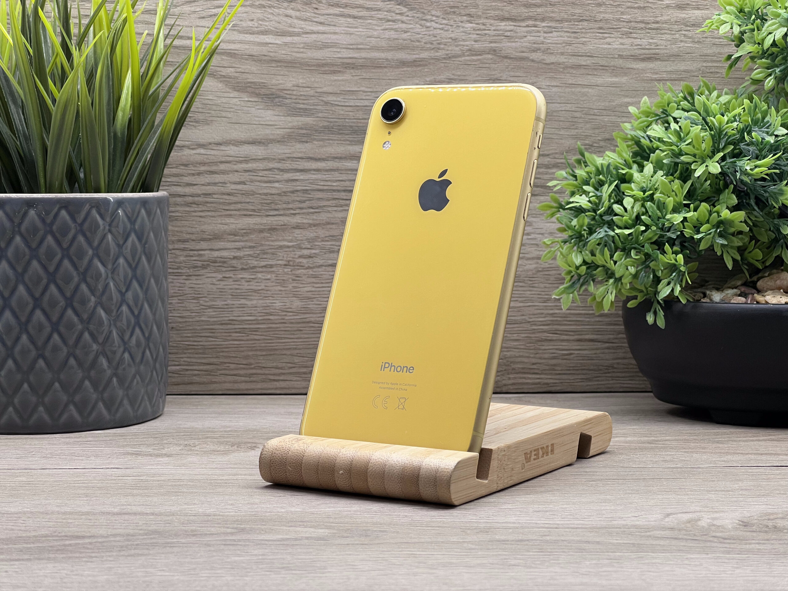 iPhone XR Yellow 64GB 2 ÉV Garanciával Számlával 100% Akku