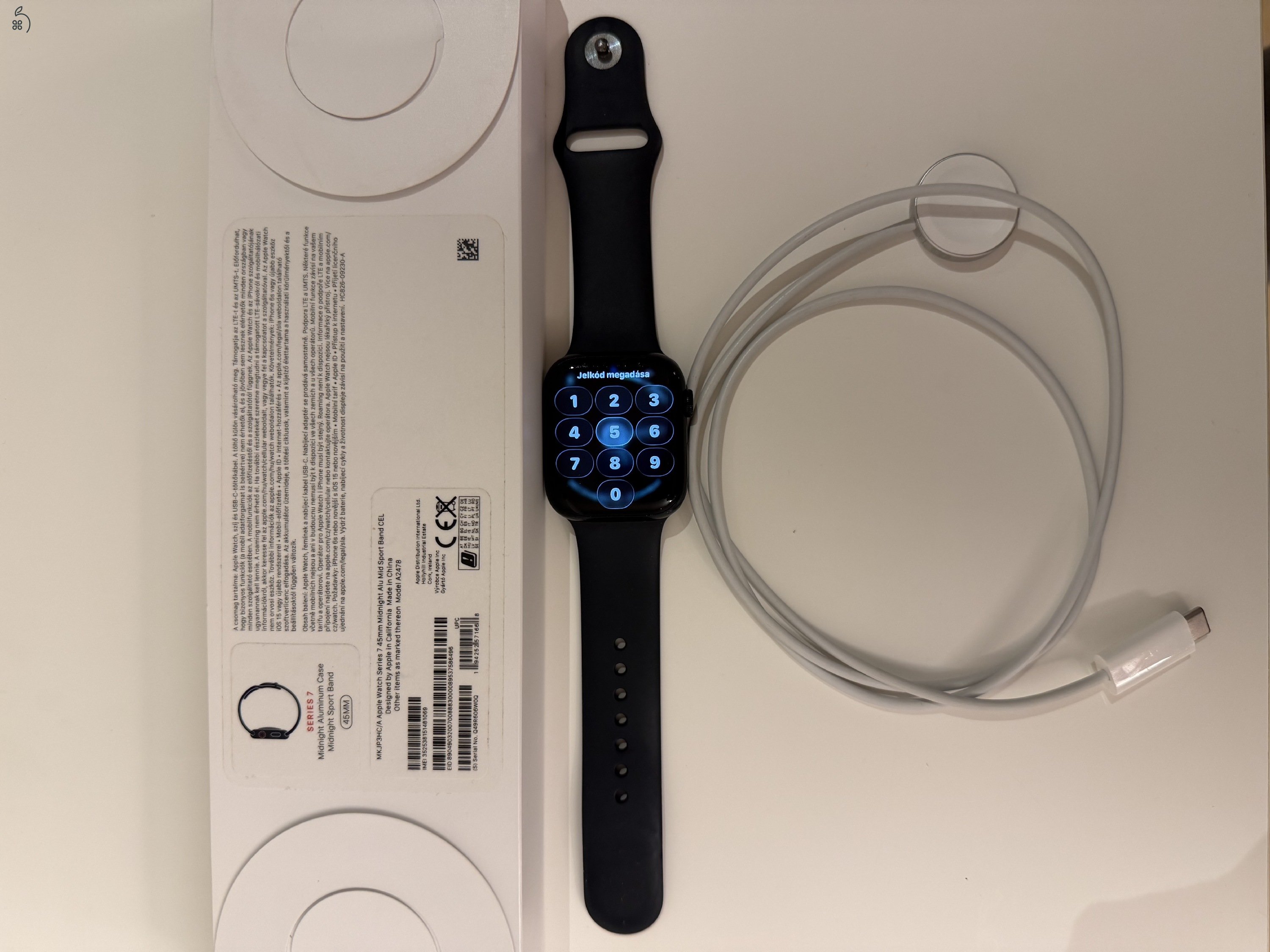 Eladó Apple Watch S7 Cellular 45 mm