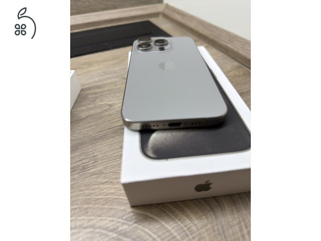 Iphone 15 pro 256 gb natúr titán hibátlan telefon eladó