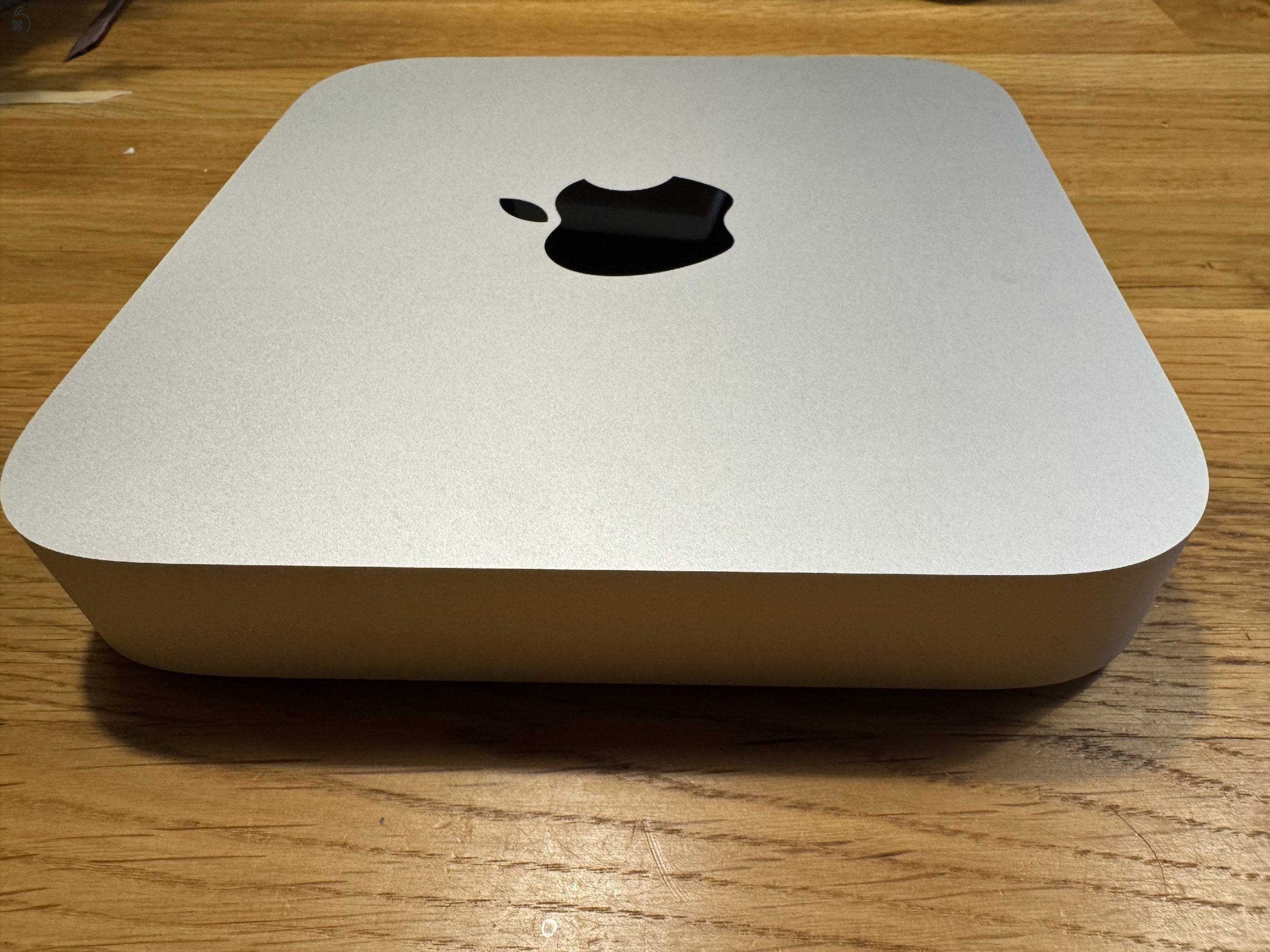 Mac Mini M2 -  8 mag CPU / 10 mag GPU / 8GB / 256 GB