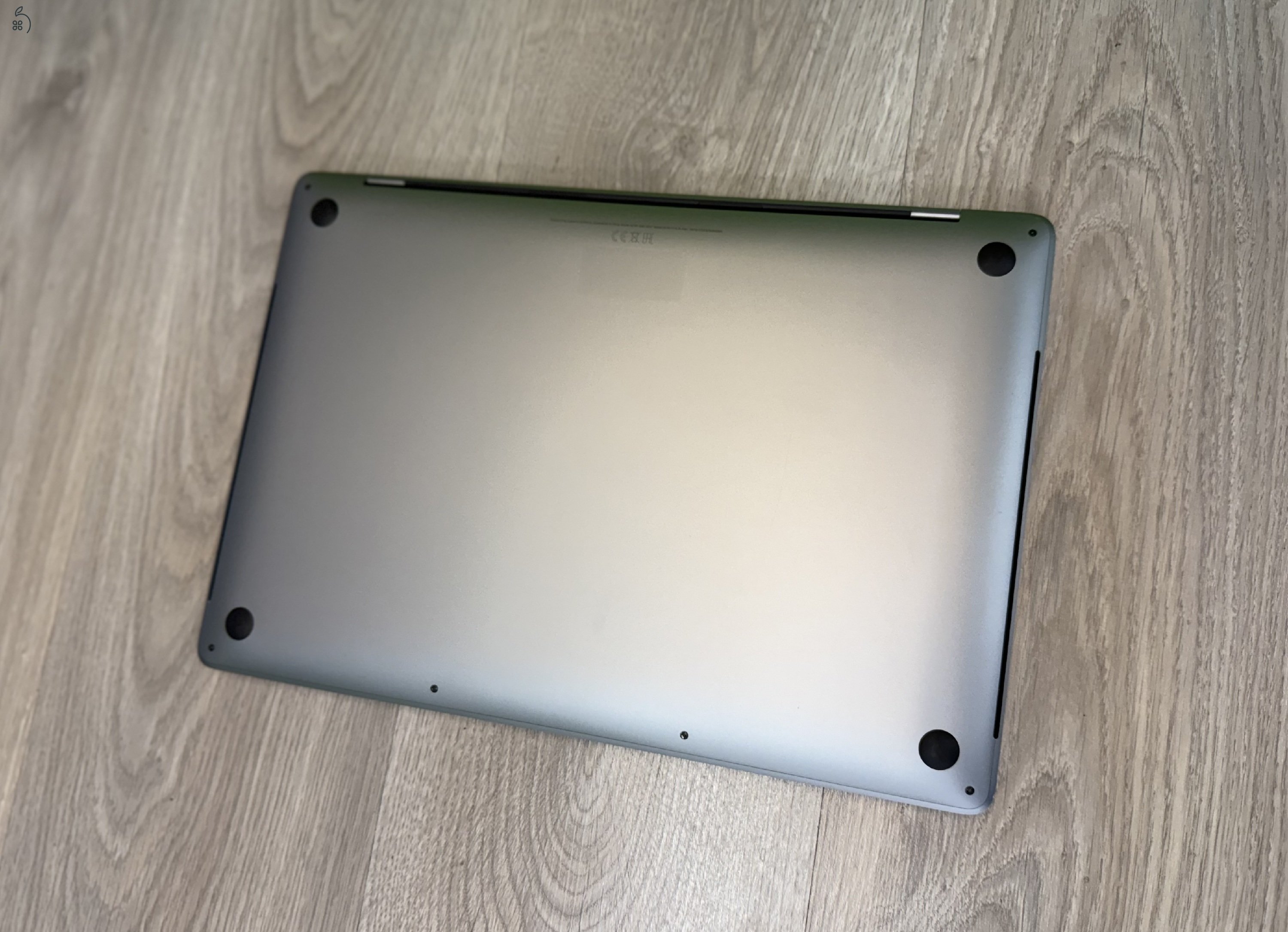 Apple Macbook Pro 2019 16 Touchbar i9 2.3/16GB/1TB/Radeon Pro 5500M eladó!