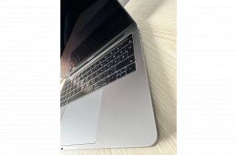 MacBook Pro i5 13” / 8 GB RAM / 512 GB SSD / Touch Bar / Space Grey / HUN billentyűzet / Megkímélt